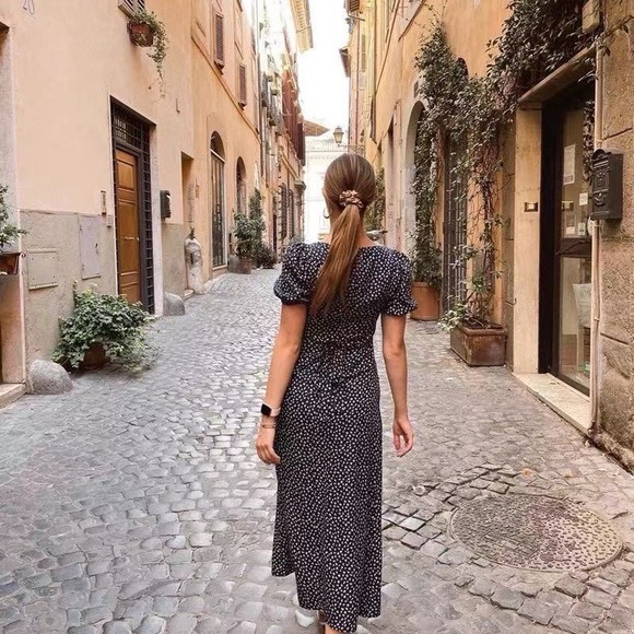 Reformation Dresses & Skirts - REFORMATION Kelby Dress